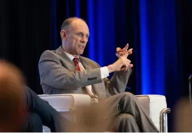 Tariffs and the Iowa Economy: Chicago Fed President Visits, Discusses Uncertainty