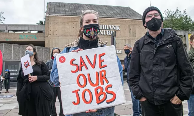 UK Youth Job Crisis Looms Amid Economic Downturn